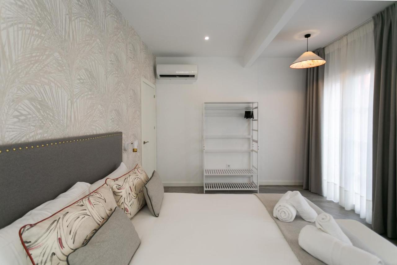 Lujoso Apartamento Con Piscina Compartida 1 Seville Ngoại thất bức ảnh