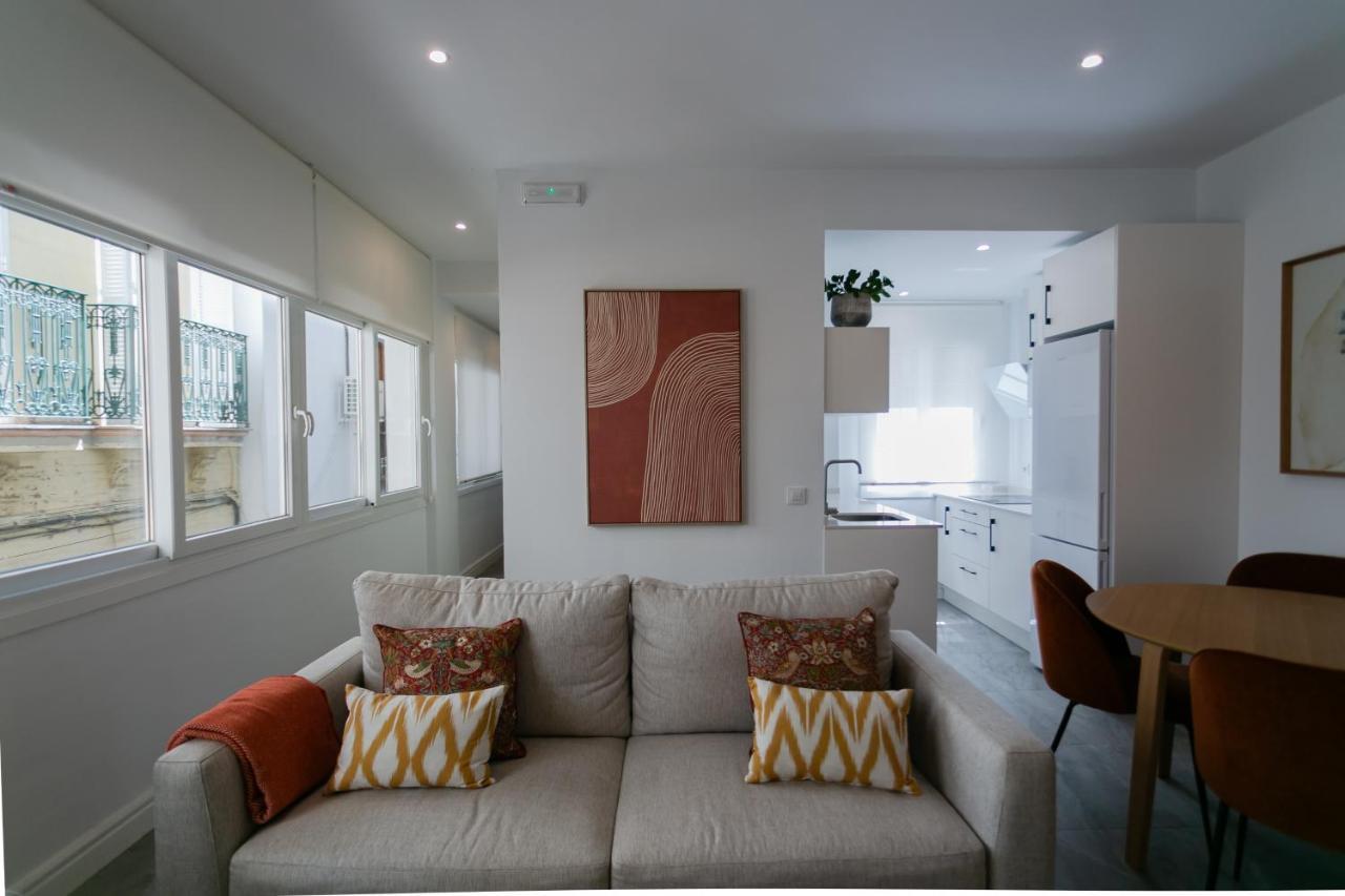 Lujoso Apartamento Con Piscina Compartida 1 Seville Ngoại thất bức ảnh