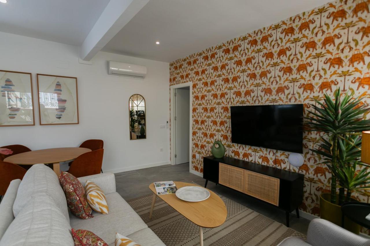 Lujoso Apartamento Con Piscina Compartida 1 Seville Ngoại thất bức ảnh