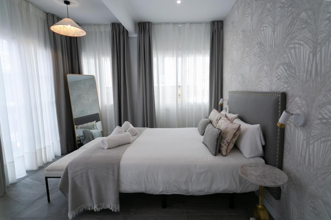 Lujoso Apartamento Con Piscina Compartida 1 Seville Ngoại thất bức ảnh